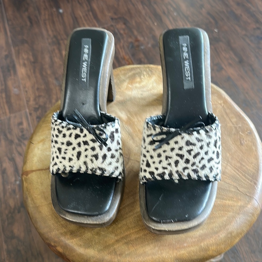 Quality made shoe with just the right amount of flare!!